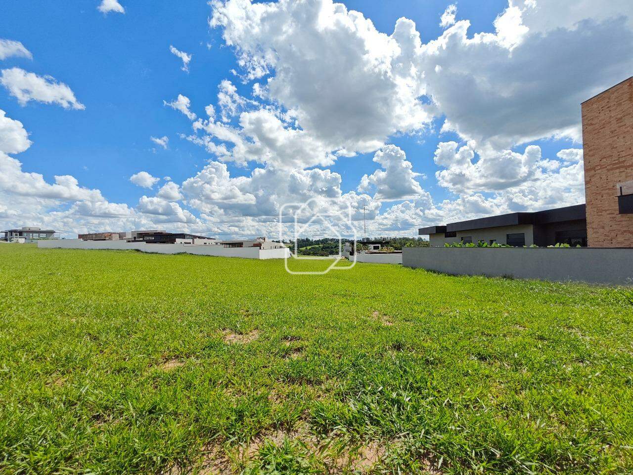 Terreno à venda em Indaiatuba - SP - Reserva Petrus: Visão geral do terreno