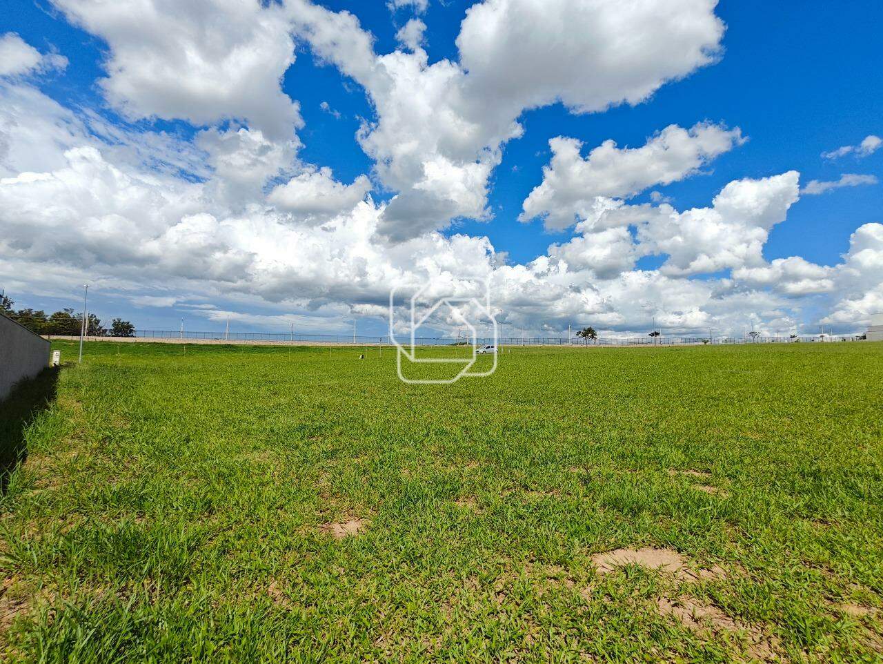 Terreno à venda em Indaiatuba - SP - Reserva Petrus: Visão geral do terreno