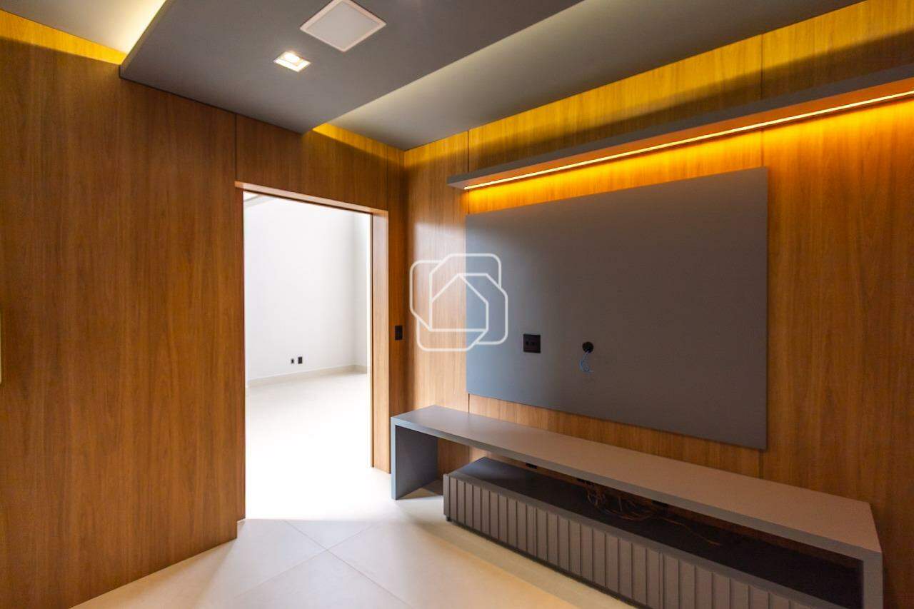 Casa de Condomínio para aluguel em Indaiatuba - SP - Jardim Villa Romana: Sala de TV