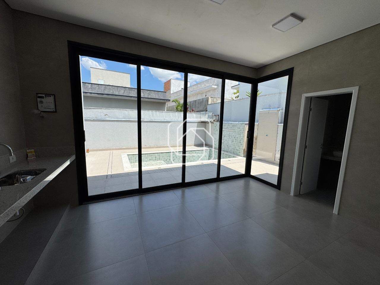 Casa de Condomínio à venda em Salto - SP - Residencial Lagos D’Icaraí: