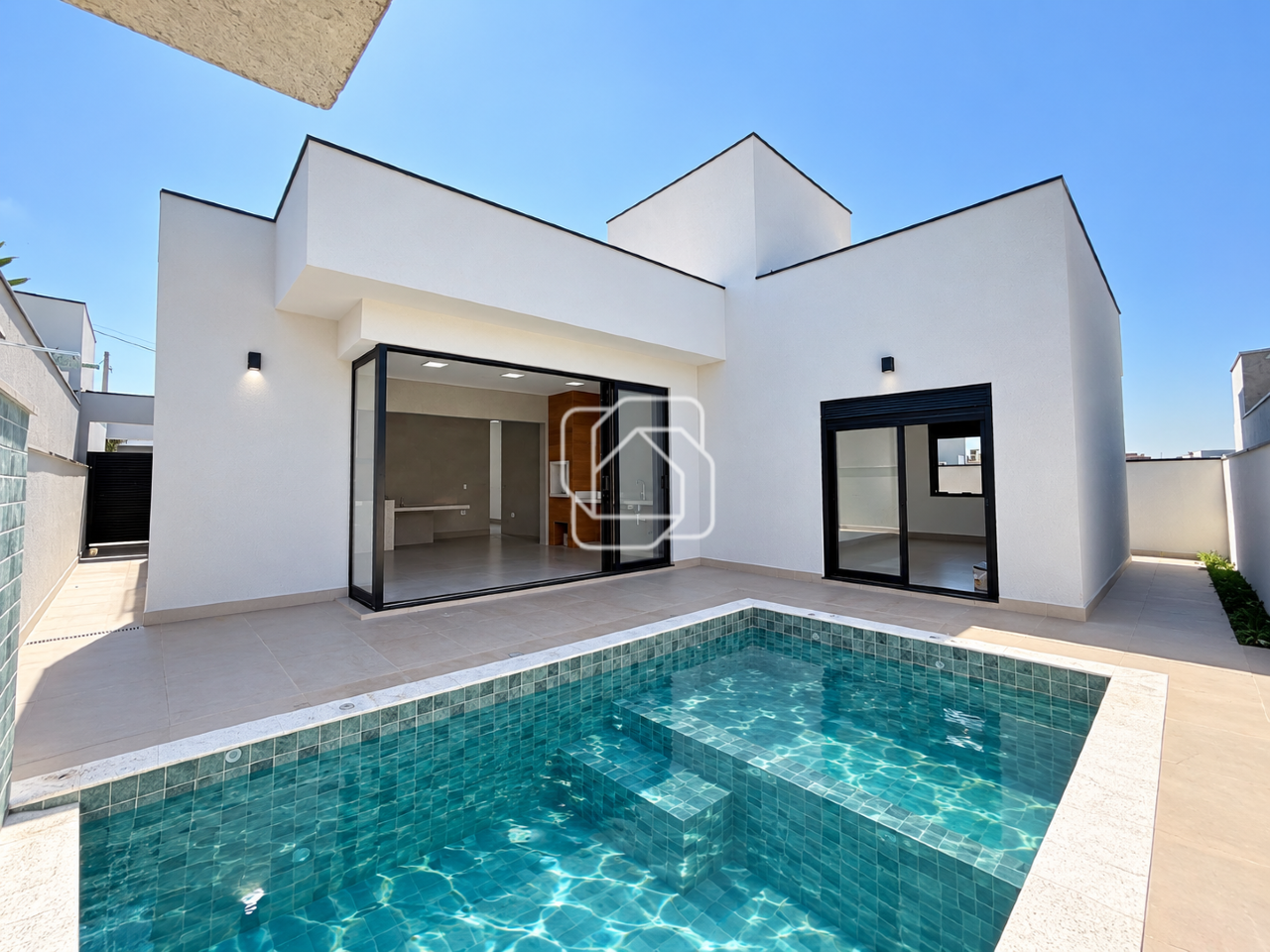 Casa de Condomínio à venda em Salto - SP - Residencial Lagos D’Icaraí: Área da piscina