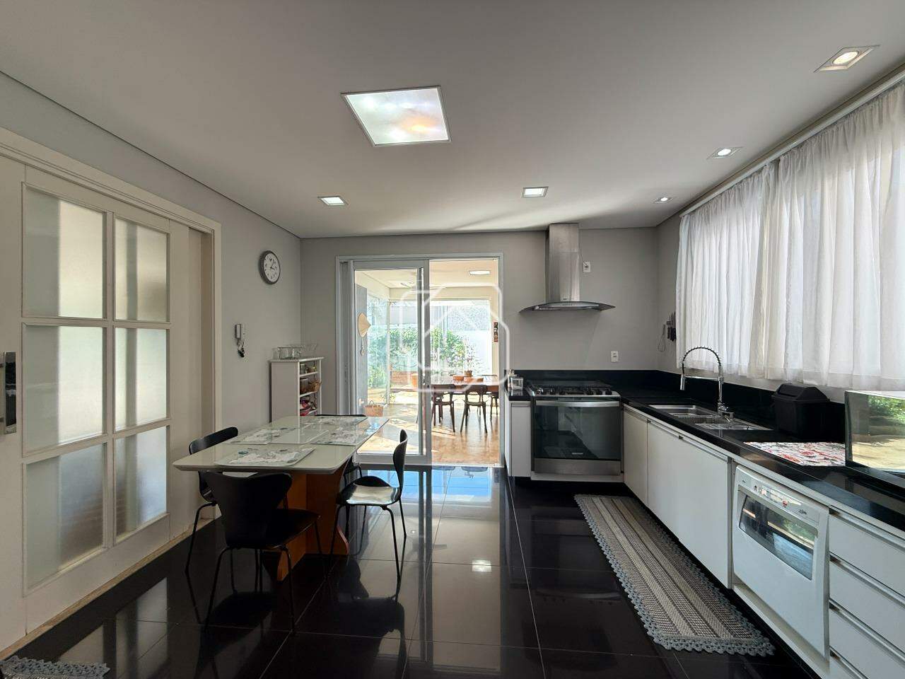 Casa de Condomínio à venda em Indaiatuba - SP - Jardim Residencial Alto de Itaici: Cozinha