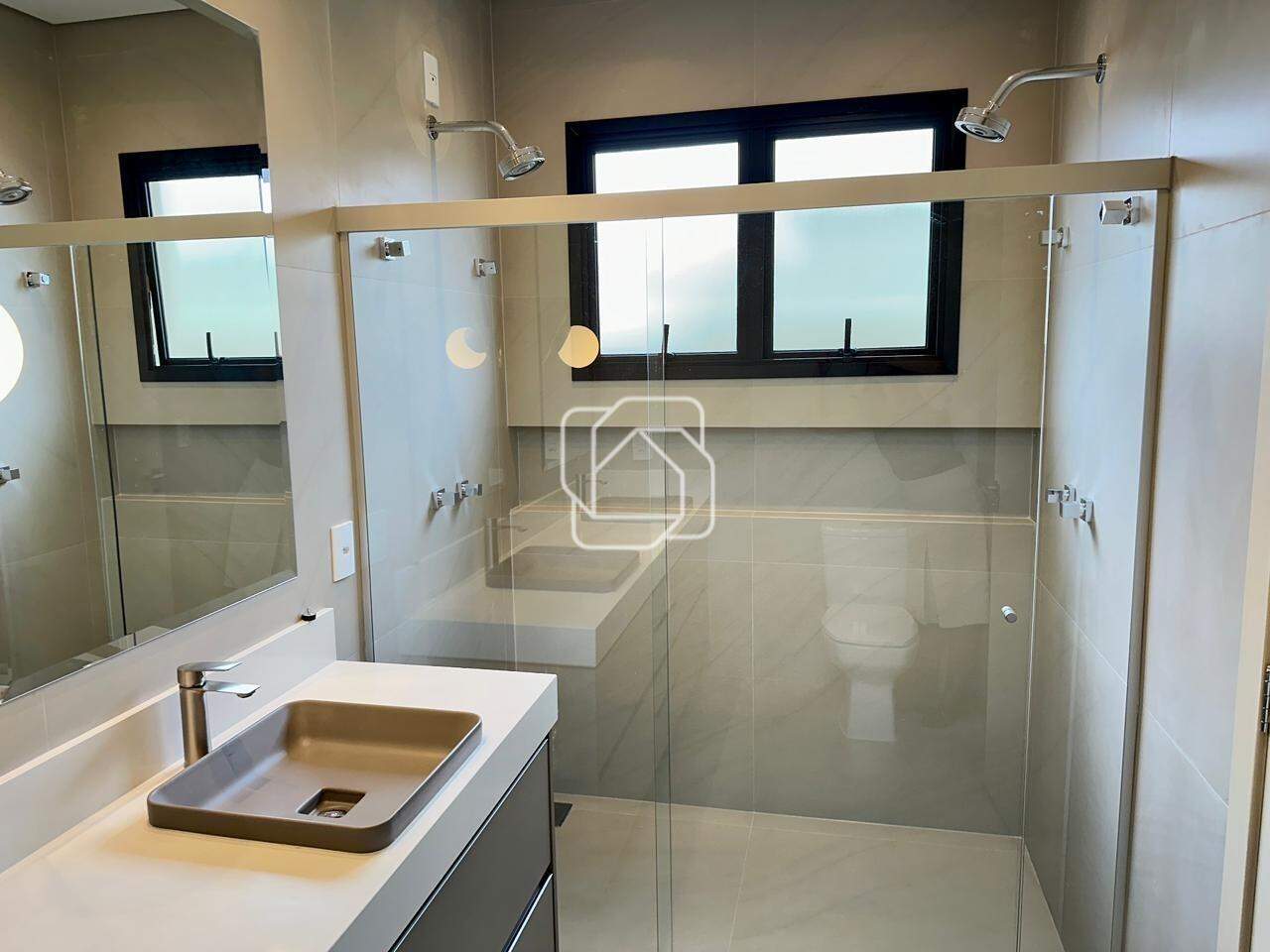 Casa de Condomínio à venda em Itu - SP - Residencial Saint Paul: Banheiro
