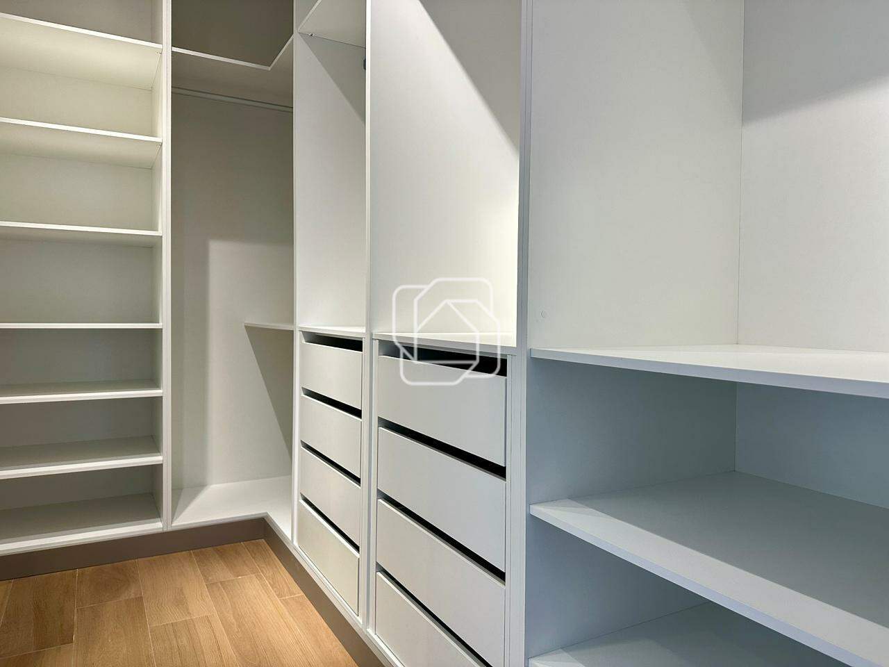 Casa de Condomínio à venda em Itu - SP - Residencial Saint Paul: Closet