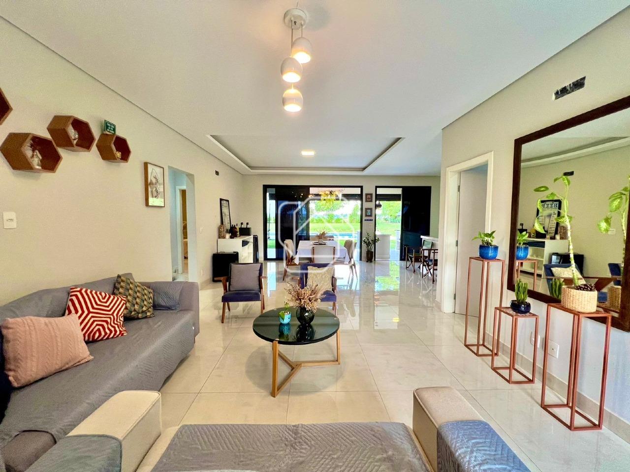 Casa de Condomínio à venda em Indaiatuba - SP - Terras de Itaici: Sala de estar