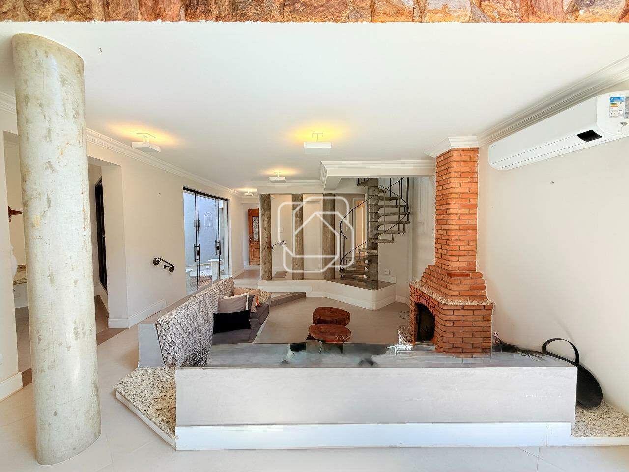 Casa de Condomínio à venda em Salto - SP - Condomínio Monte Belo: 