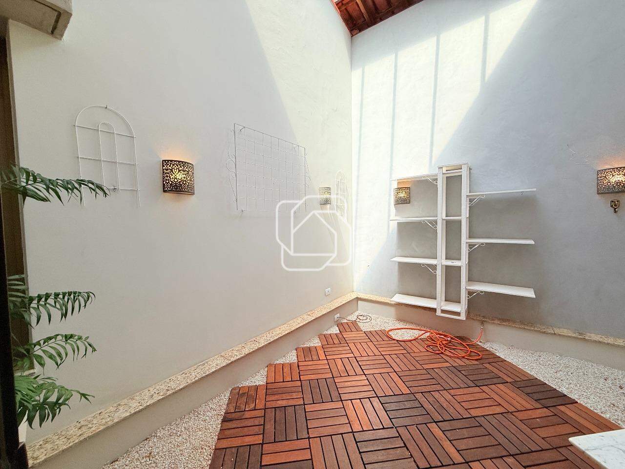 Casa de Condomínio à venda em Salto - SP - Condomínio Monte Belo: 