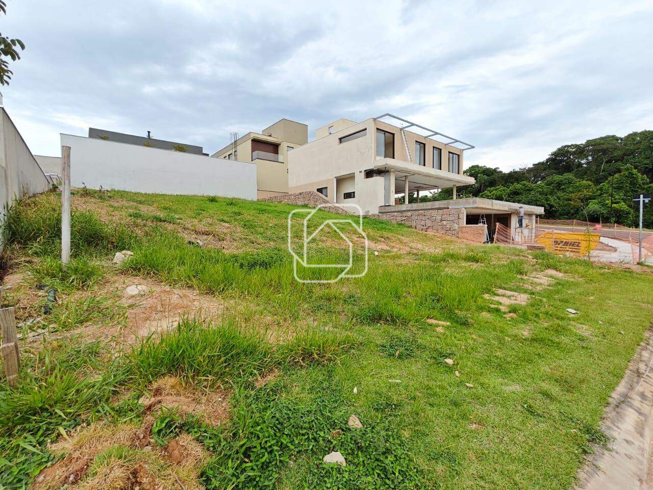 Terreno à venda em Indaiatuba - SP - Parque Villa dos Pinheiros: Visão geral do terreno
