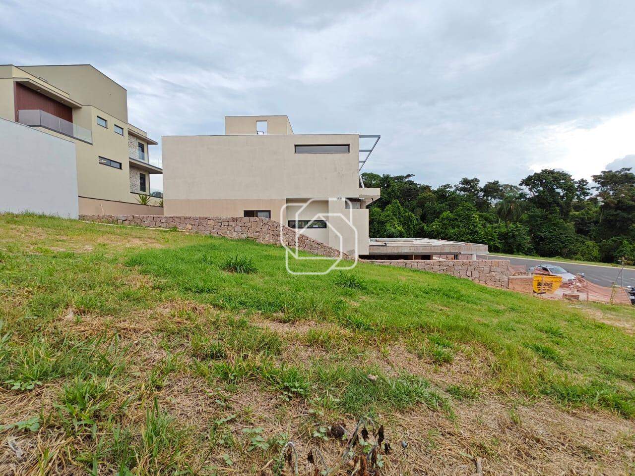 Terreno à venda em Indaiatuba - SP - Parque Villa dos Pinheiros: Visão geral do terreno