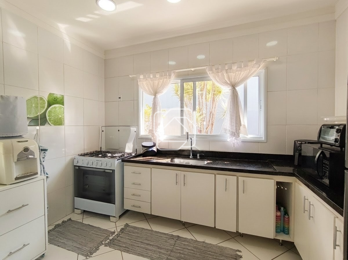 Casa de Condomínio à venda em Itu - SP - Condomínio Santa Mônica: Cozinha