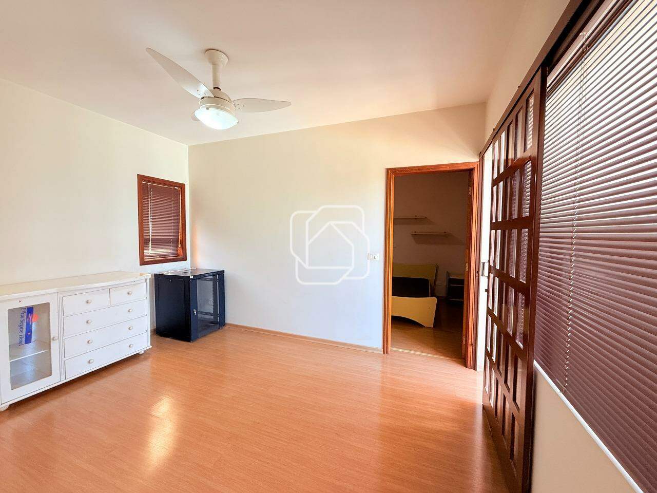 Casa de Condomínio à venda em Salto - SP - Condomínio Monte Belo: 