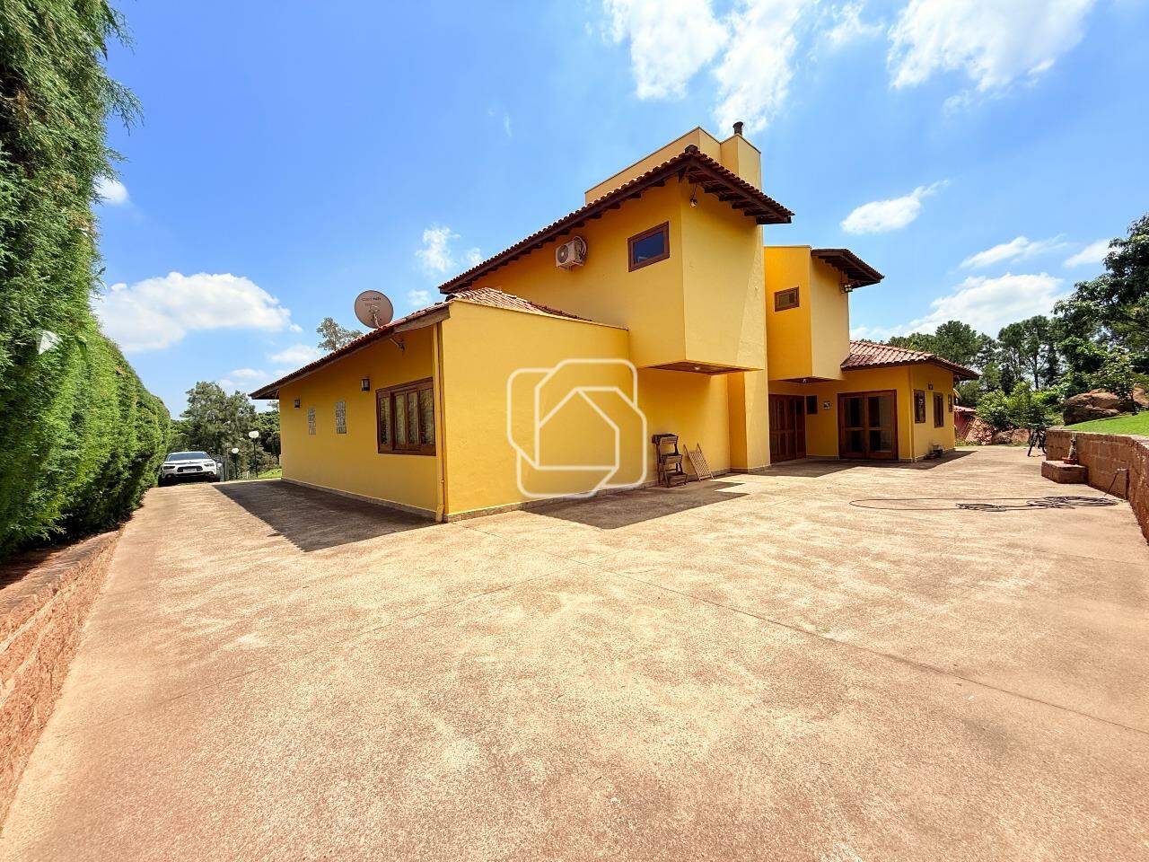 Casa de Condomínio à venda em Salto - SP - Condomínio Monte Belo: 