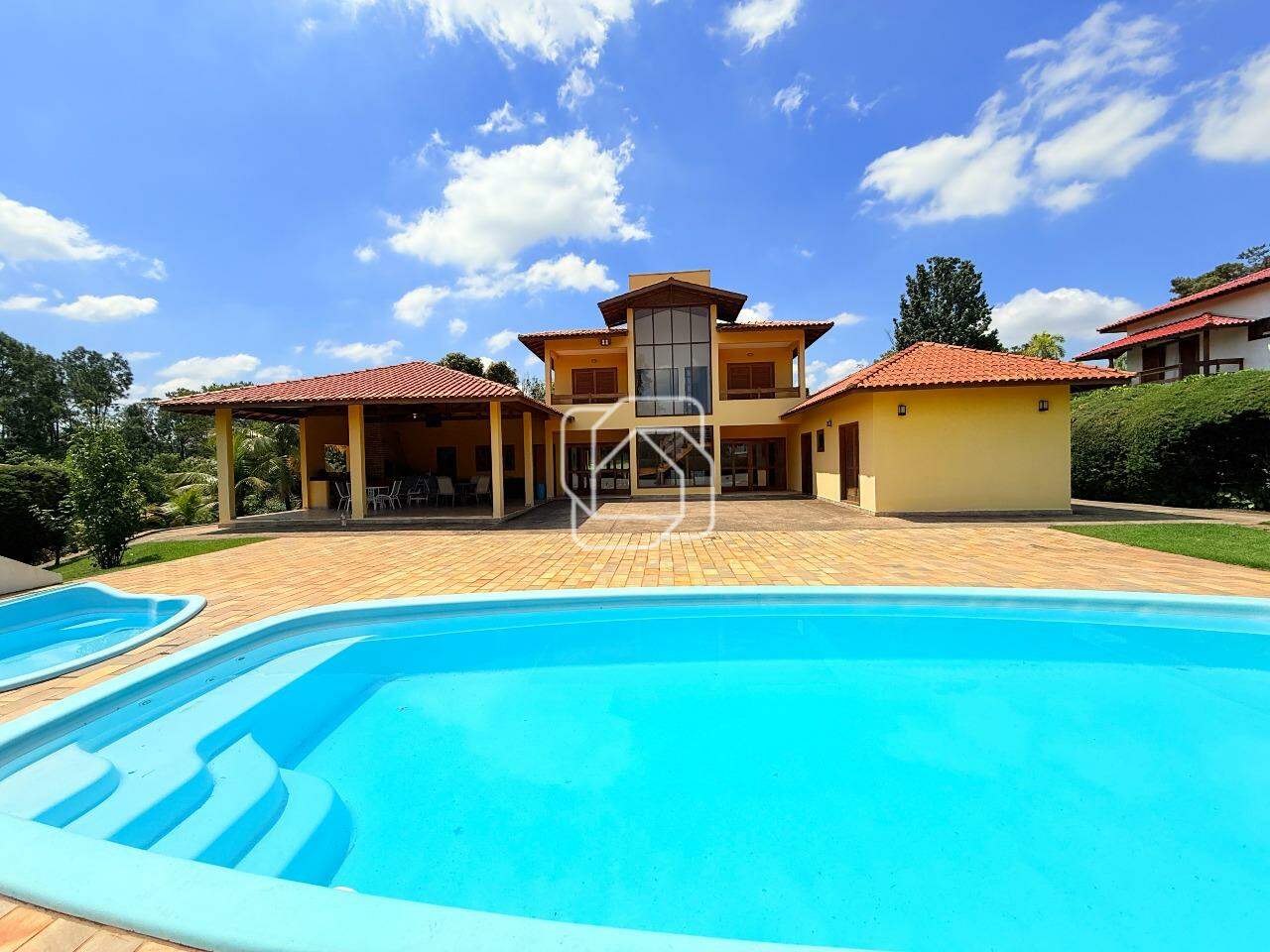 Casa de Condomínio à venda em Salto - SP - Condomínio Monte Belo: 