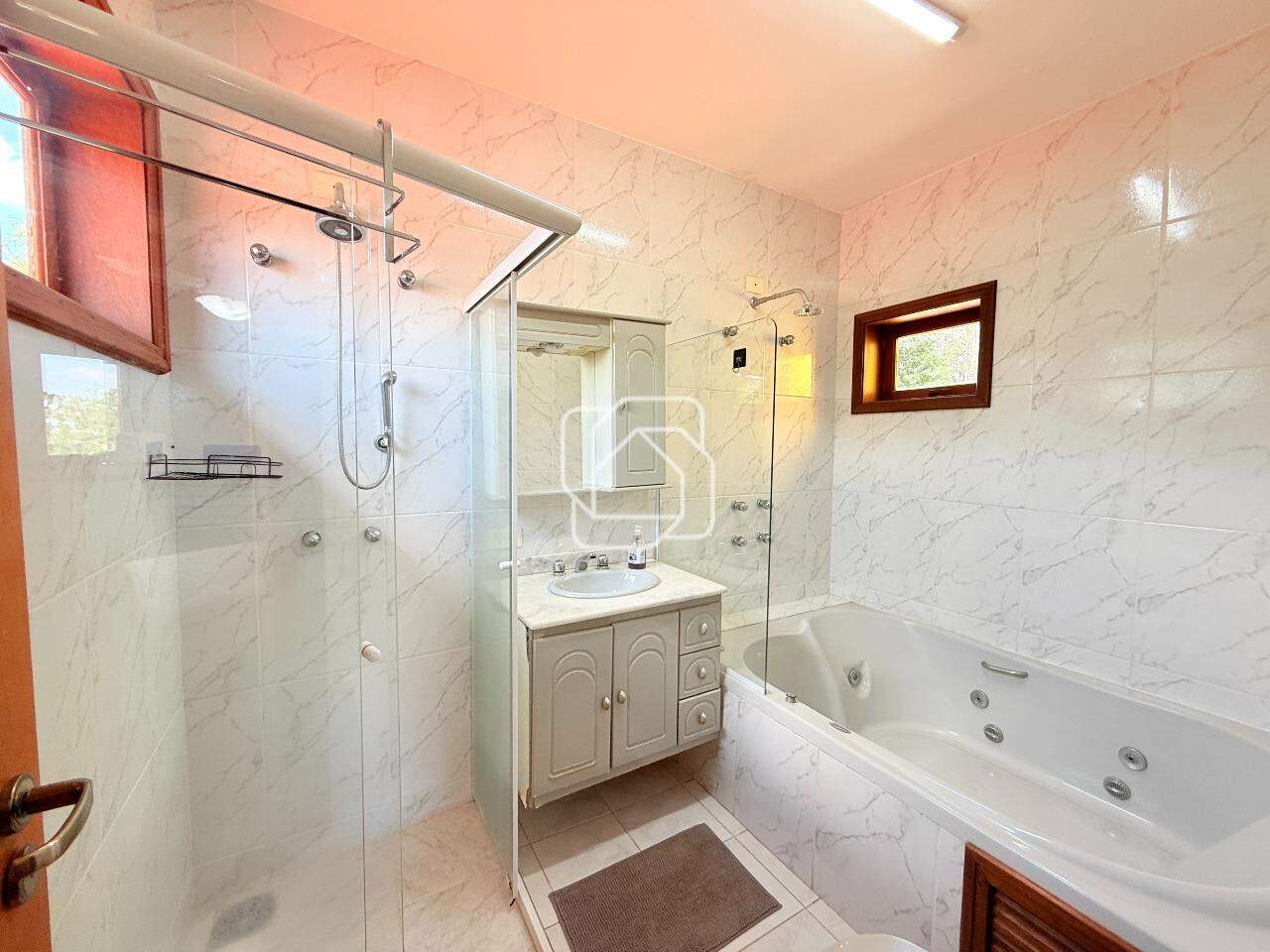 Casa de Condomínio à venda em Salto - SP - Condomínio Monte Belo: 