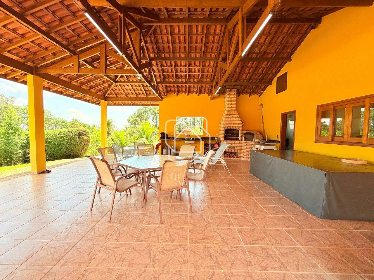 Casa de Condomínio à venda em Salto - SP - Condomínio Monte Belo: 