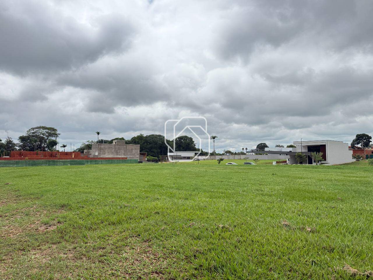 Terreno à venda em Indaiatuba - SP - Jardim Villa Sapezal: Visão geral do terreno