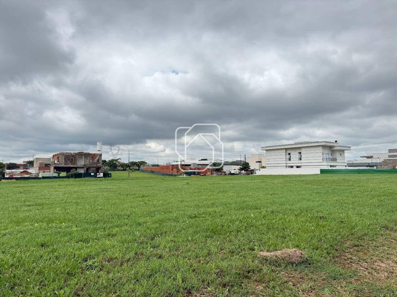 Terreno à venda em Indaiatuba - SP - Jardim Villa Sapezal: Visão geral do terreno