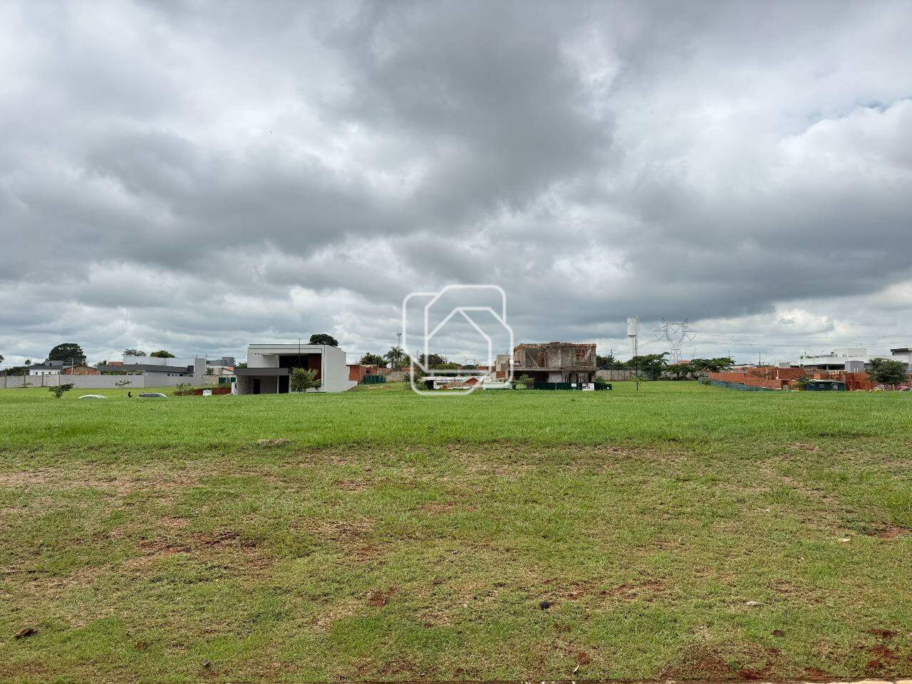 Terreno à venda em Indaiatuba - SP - Jardim Villa Sapezal: Visão geral do terreno