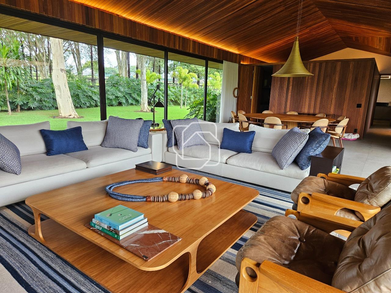 Casa de Condomínio à venda em Monte Mor - SP - Haras Larissa: Sala de estar