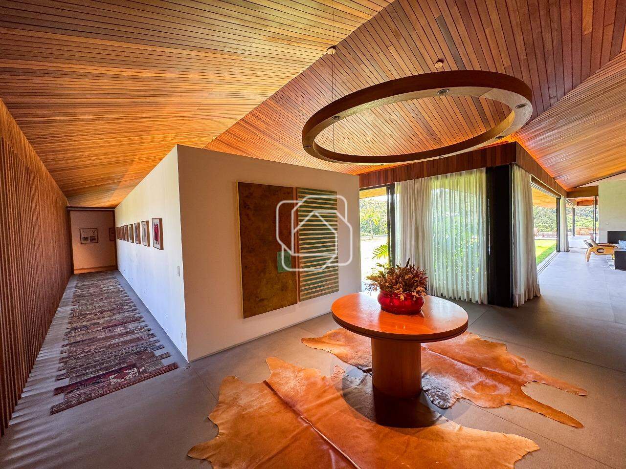 Casa de Condomínio à venda em Monte Mor - SP - Haras Larissa: Corredor
