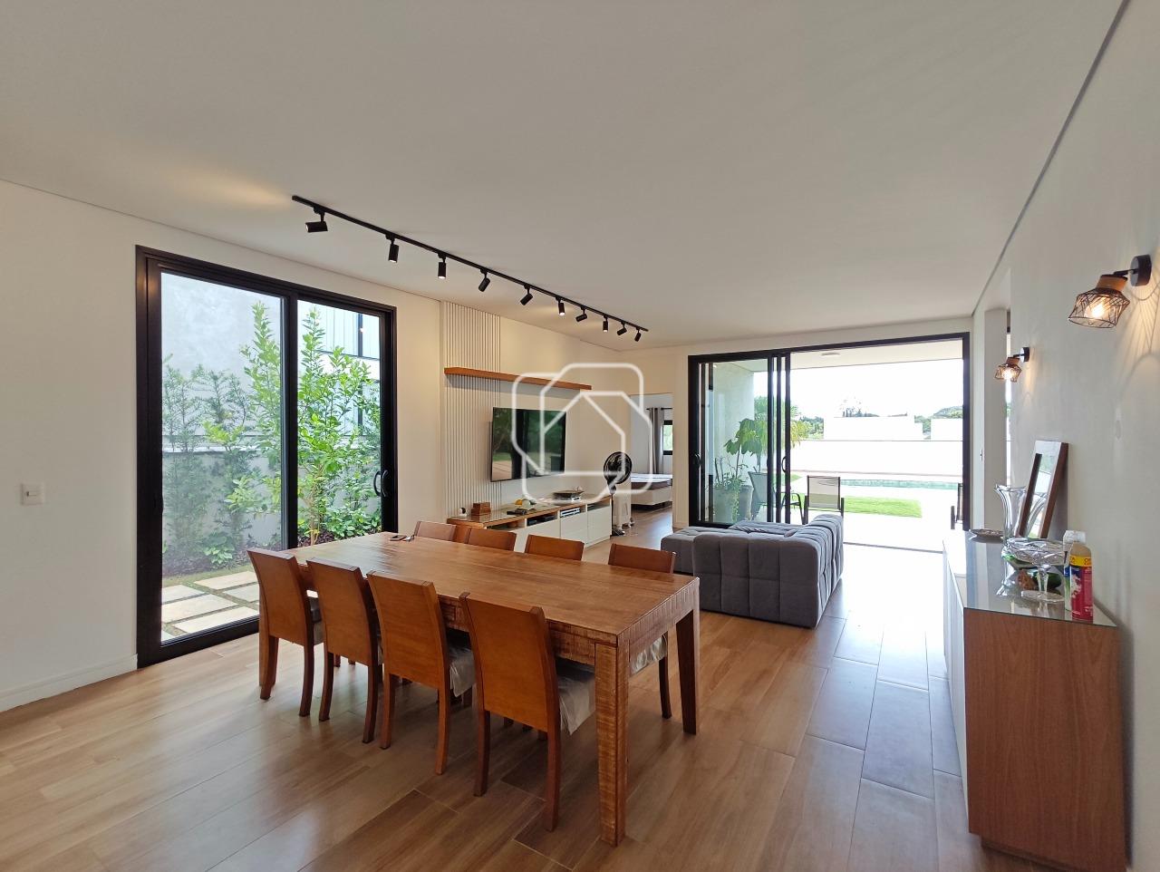 Casa de Condomínio à venda em Indaiatuba - SP - Helvetia Park: Sala de jantar