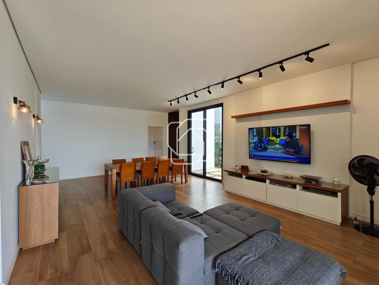 Casa de Condomínio à venda em Indaiatuba - SP - Helvetia Park: Sala de estar