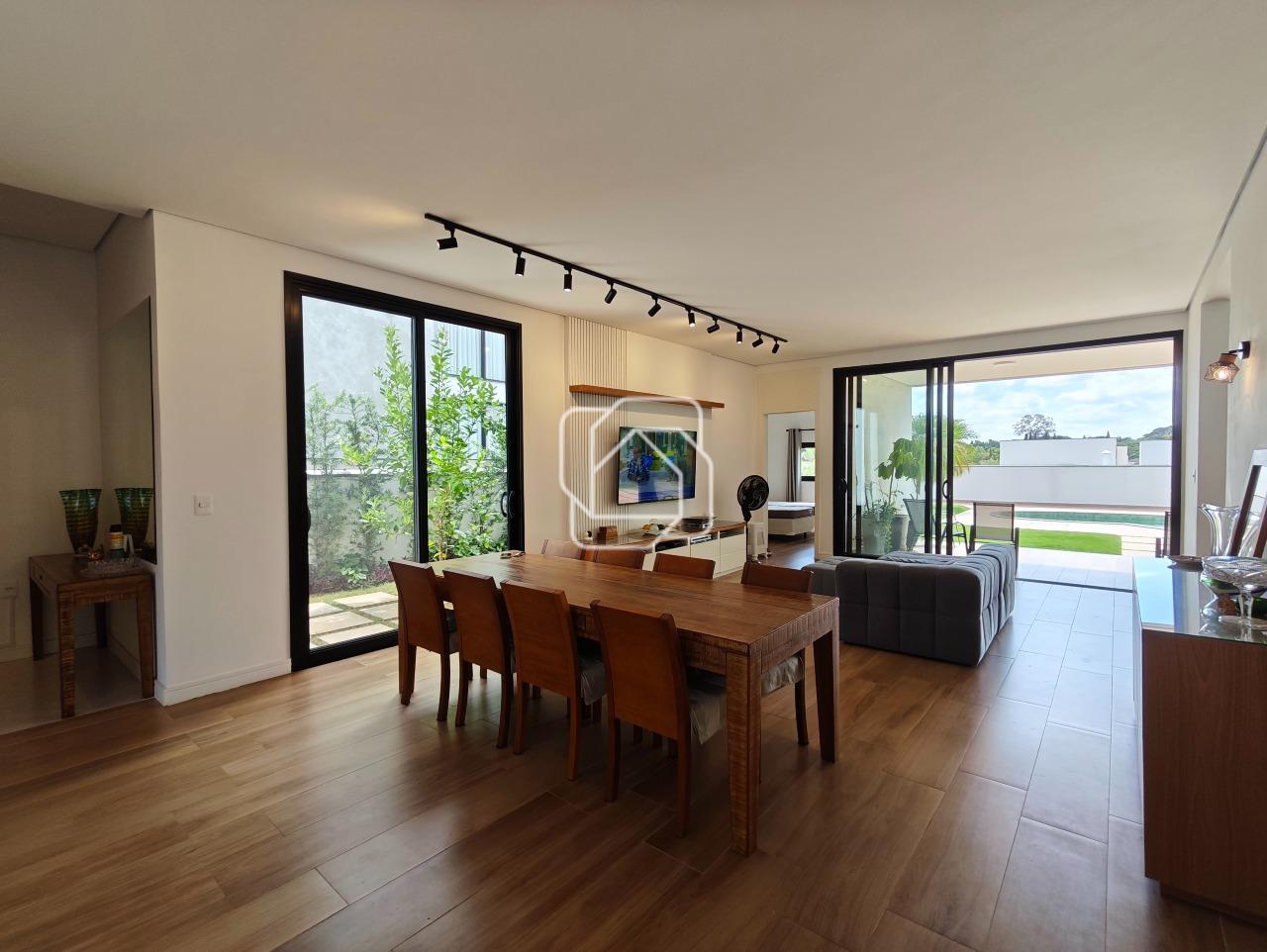 Casa de Condomínio à venda em Indaiatuba - SP - Helvetia Park: Sala de jantar