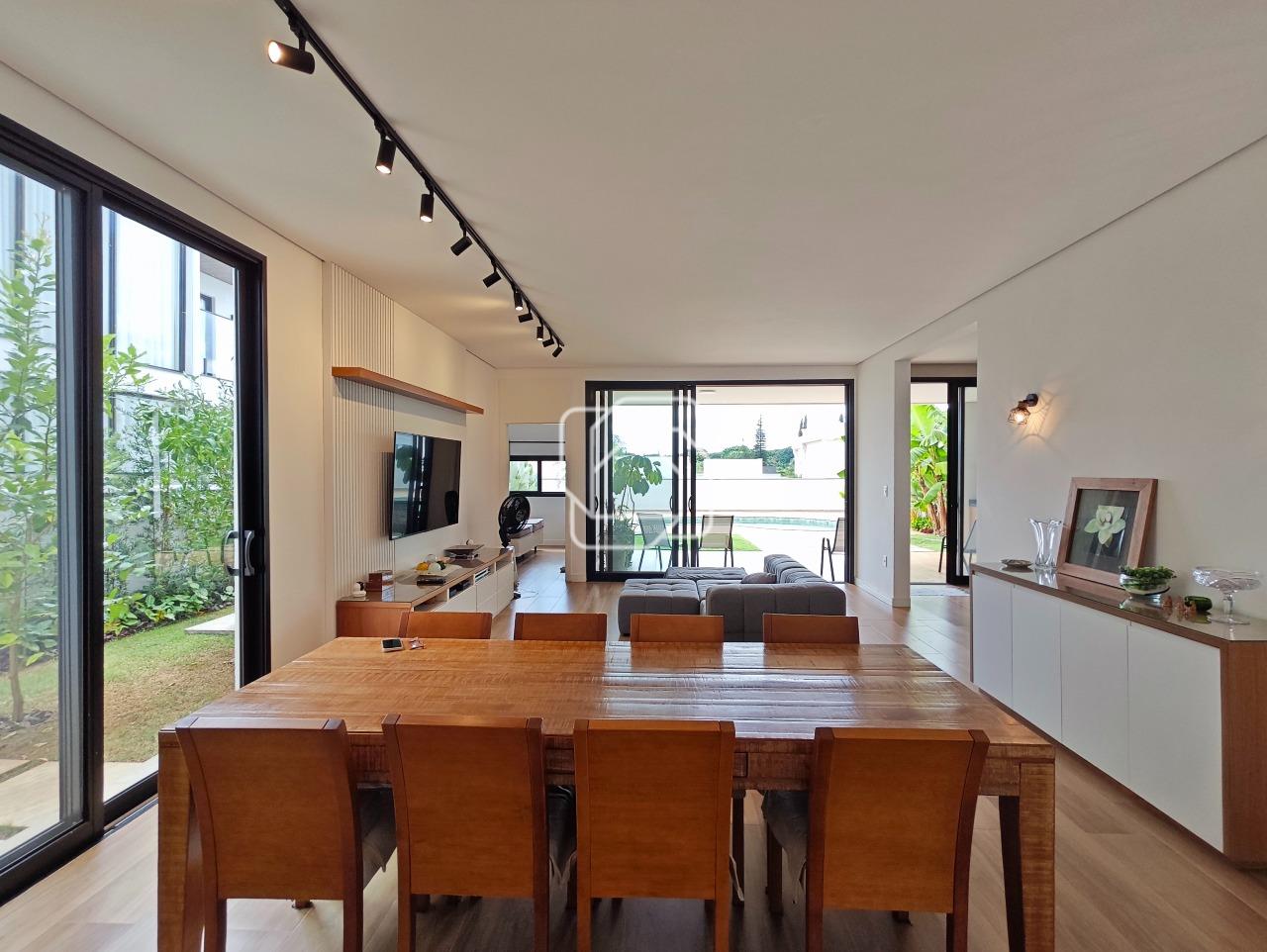 Casa de Condomínio à venda em Indaiatuba - SP - Helvetia Park: Sala de jantar