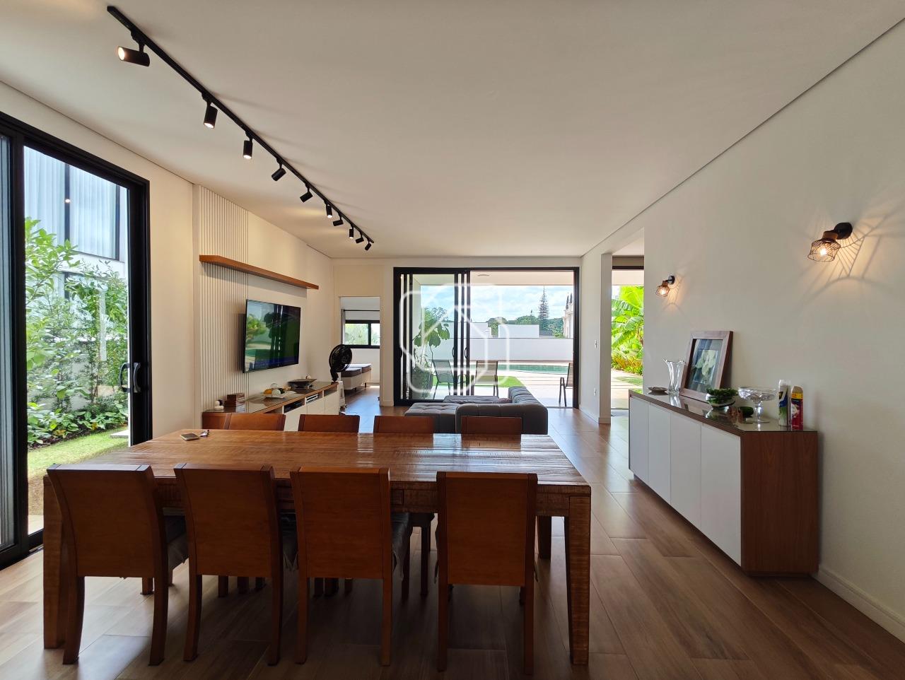 Casa de Condomínio à venda em Indaiatuba - SP - Helvetia Park: Sala de jantar