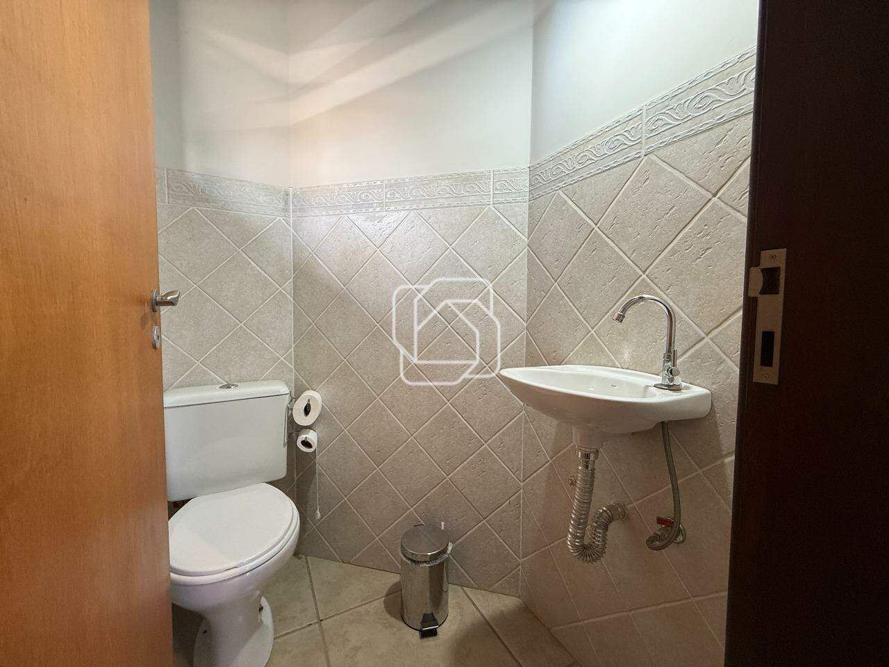 Casa de Condomínio à venda em Indaiatuba - SP - Ville Coudert: Banheiro