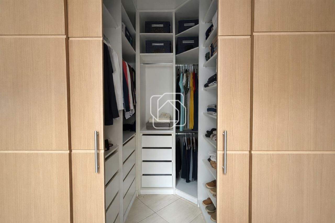 Casa de Condomínio à venda em Indaiatuba - SP - Ville Coudert: Closet