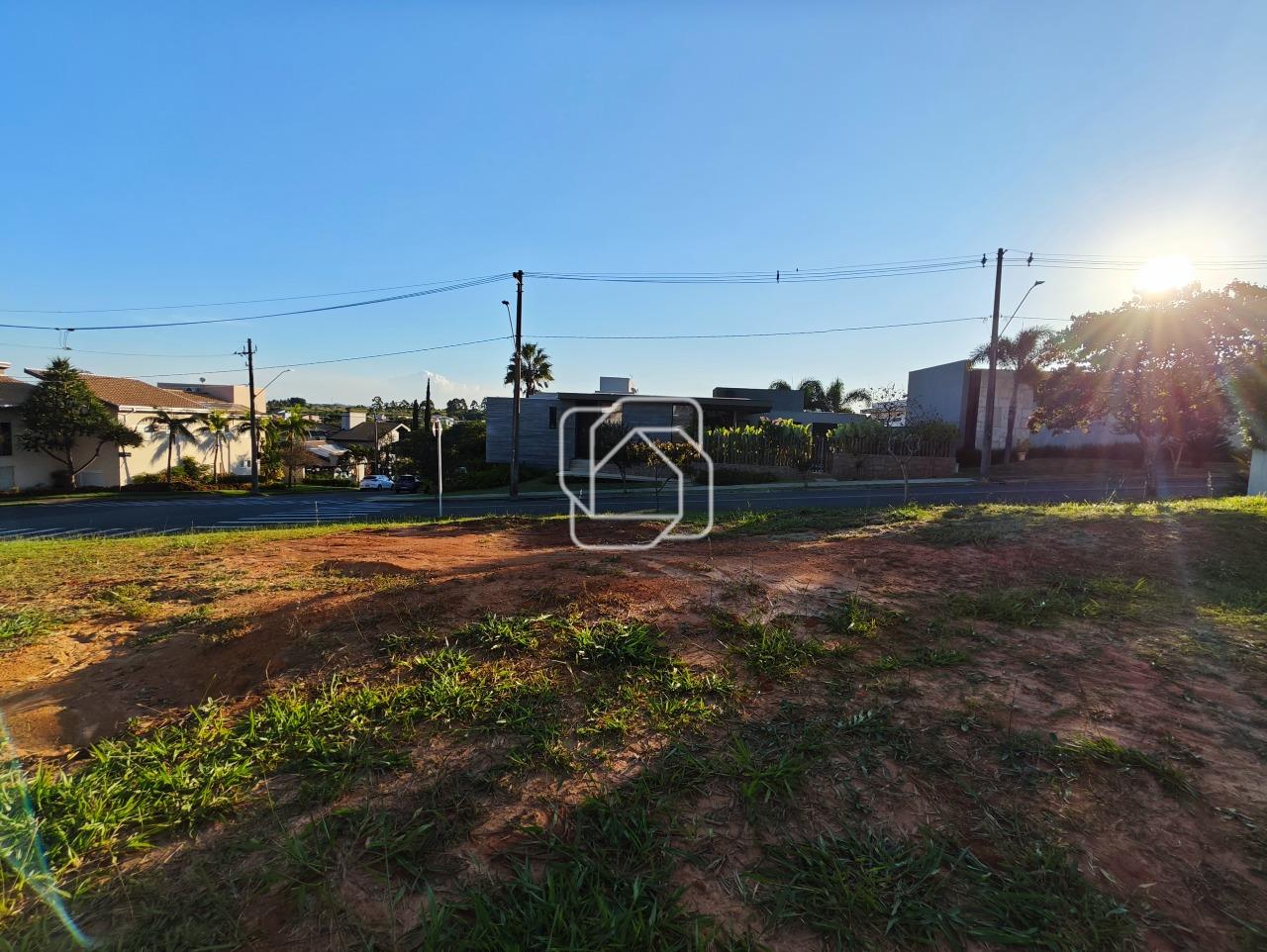Terreno à venda em Indaiatuba - SP - Jardim Residencial Santa Clara: Visão geral do terreno