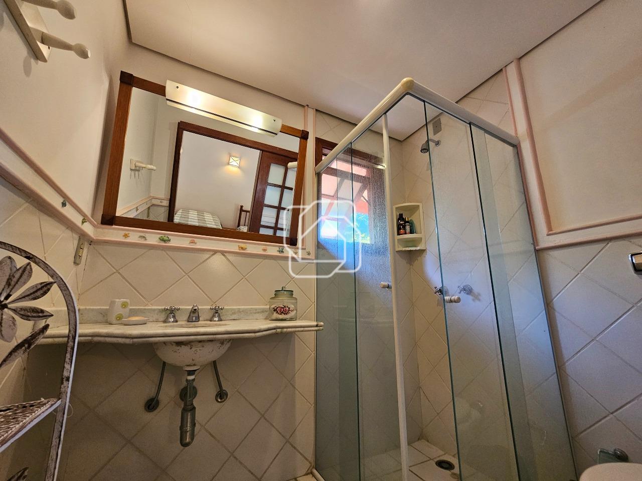 Casa de Condomínio à venda em Indaiatuba - SP - Lagos de Shanadu: Banheiro