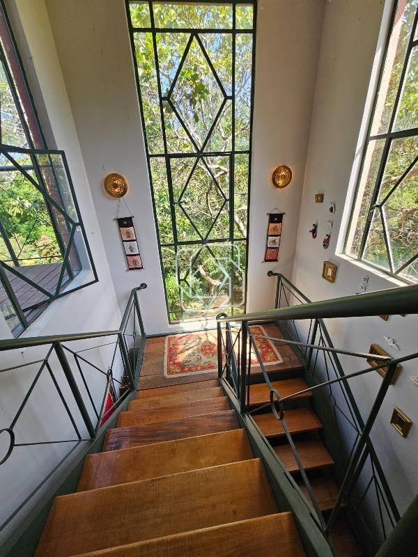 Casa de Condomínio à venda em Indaiatuba - SP - Lagos de Shanadu: Escadas