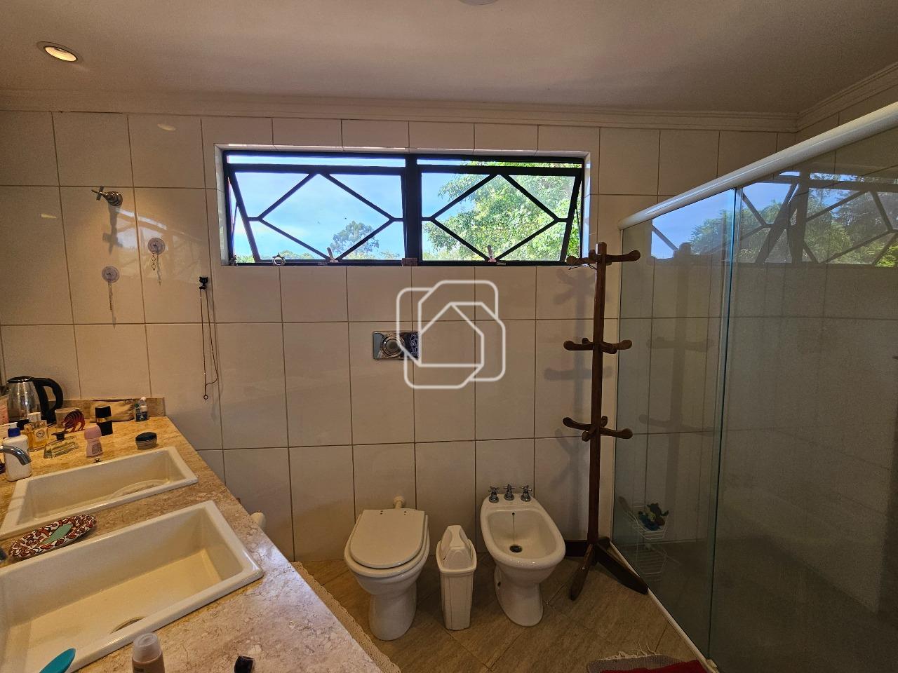 Casa de Condomínio à venda em Indaiatuba - SP - Lagos de Shanadu: Banheiro