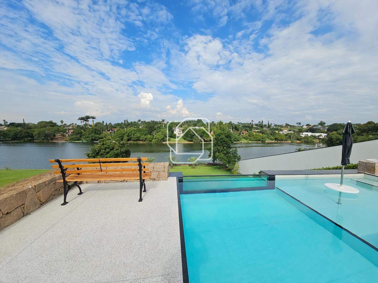 Casa de Condomínio à venda em Indaiatuba - SP - Colinas do Mosteiro de Itaici: Área da piscina