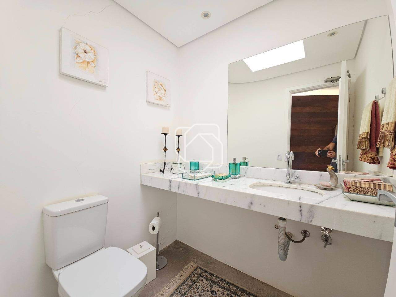 Casa de Condomínio à venda em Indaiatuba - SP - Colinas do Mosteiro de Itaici: Lavabo