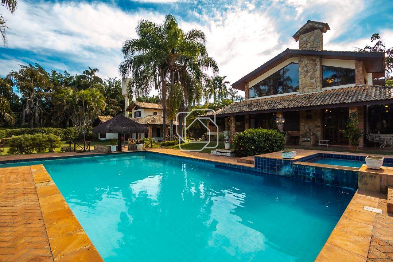 Casa de Condomínio para aluguel em Indaiatuba - SP - Vale das Laranjeiras: Área da piscina