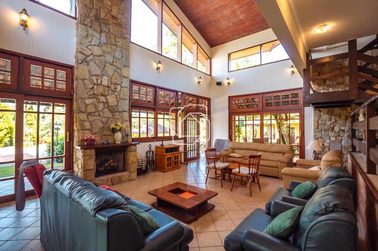 Casa de Condomínio para aluguel em Indaiatuba - SP - Vale das Laranjeiras: Sala de estar