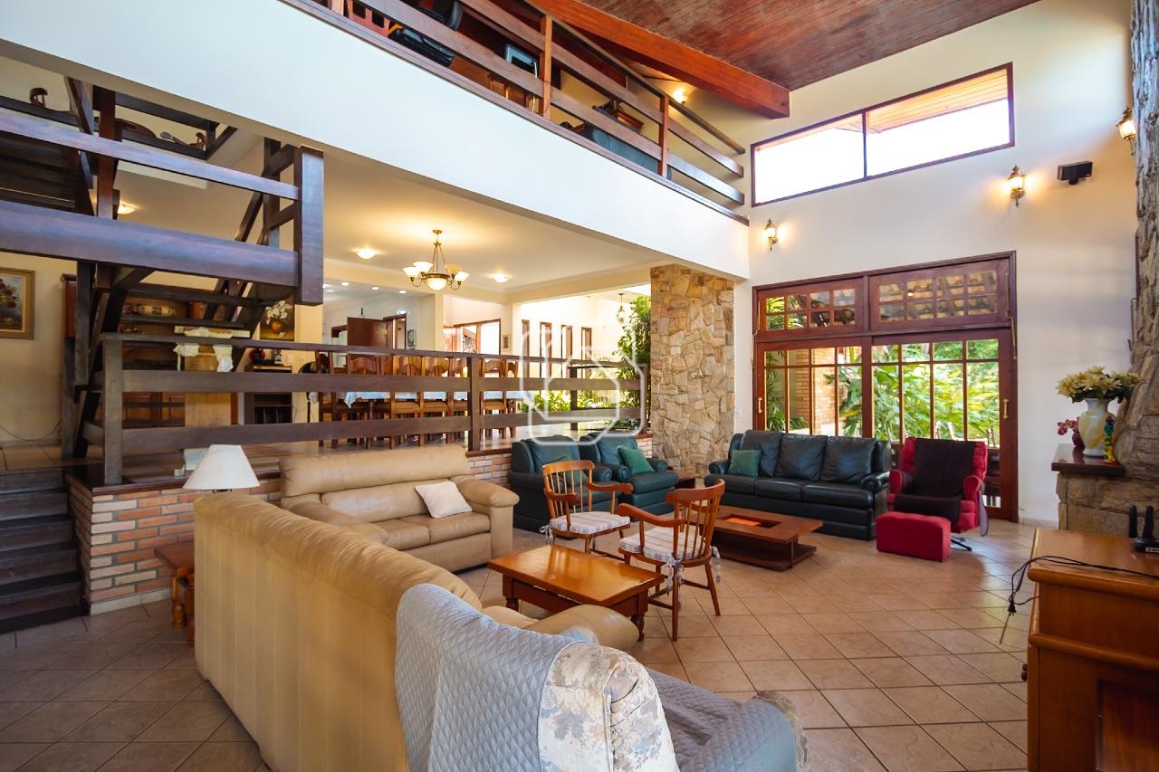 Casa de Condomínio para aluguel em Indaiatuba - SP - Vale das Laranjeiras: Sala de estar