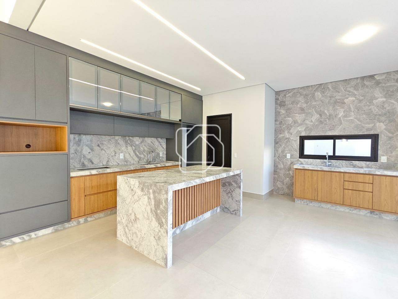 Casa de Condomínio à venda em Indaiatuba - SP - Jardim Residencial Dona Maria Cândida: Cozinha integrada