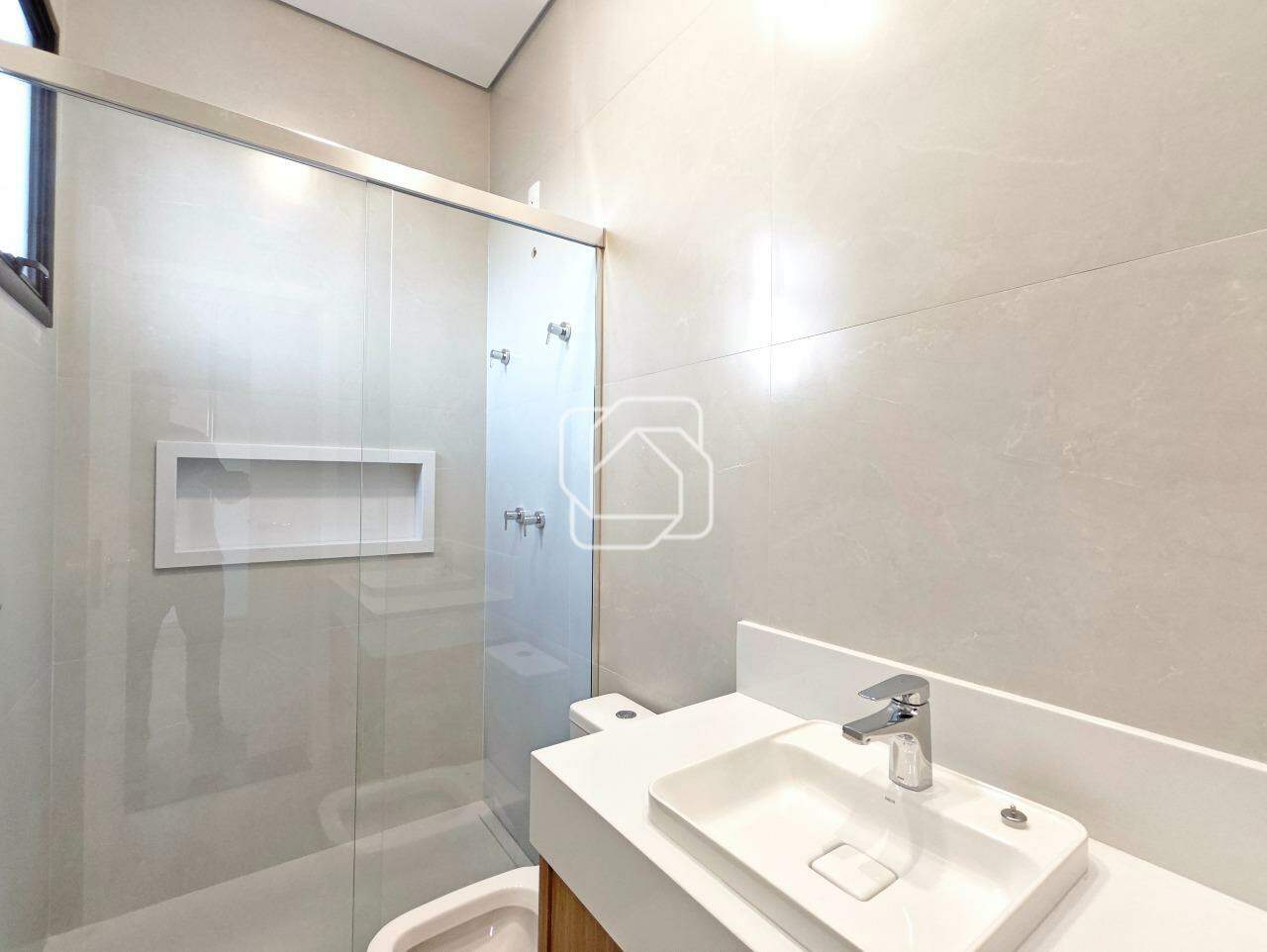 Casa de Condomínio à venda em Indaiatuba - SP - Jardim Residencial Dona Maria Cândida: Banheiro
