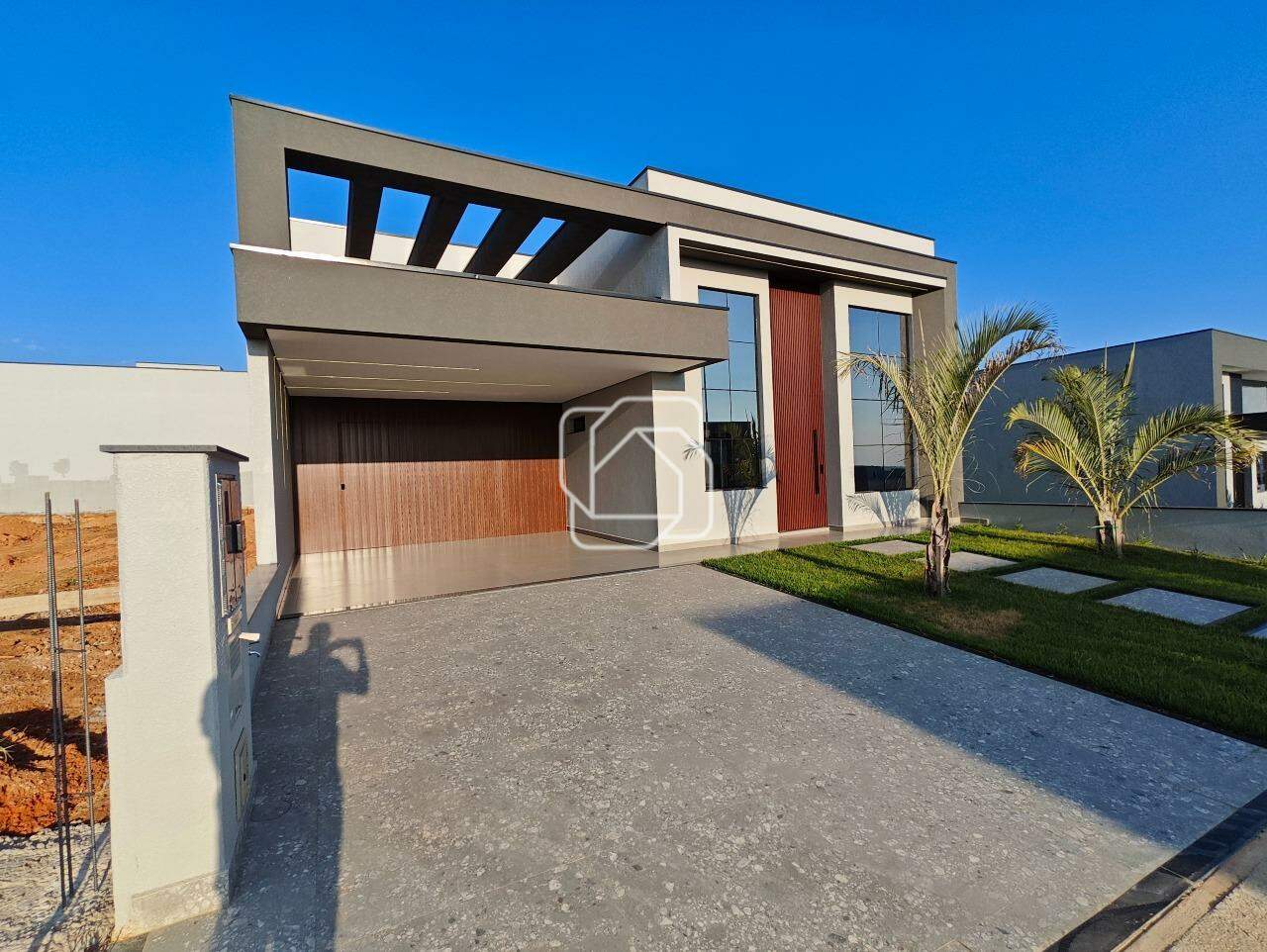 Casa de Condomínio à venda em Indaiatuba - SP - Jardim Residencial Dona Maria Cândida: Fachada