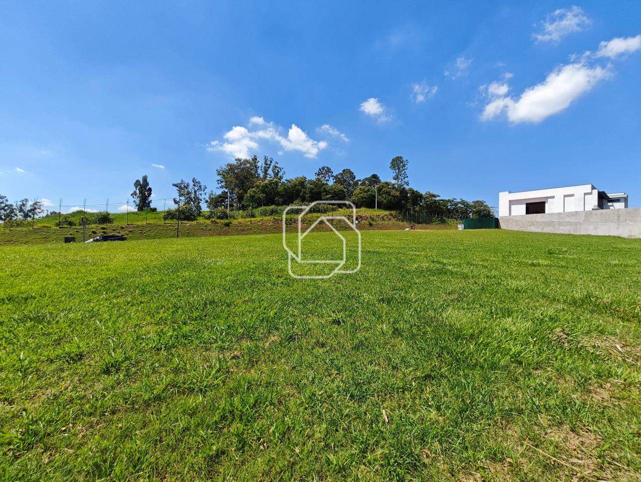 Terreno à venda em Indaiatuba - SP - Parque Villa dos Pinheiros: Visão geral do terreno