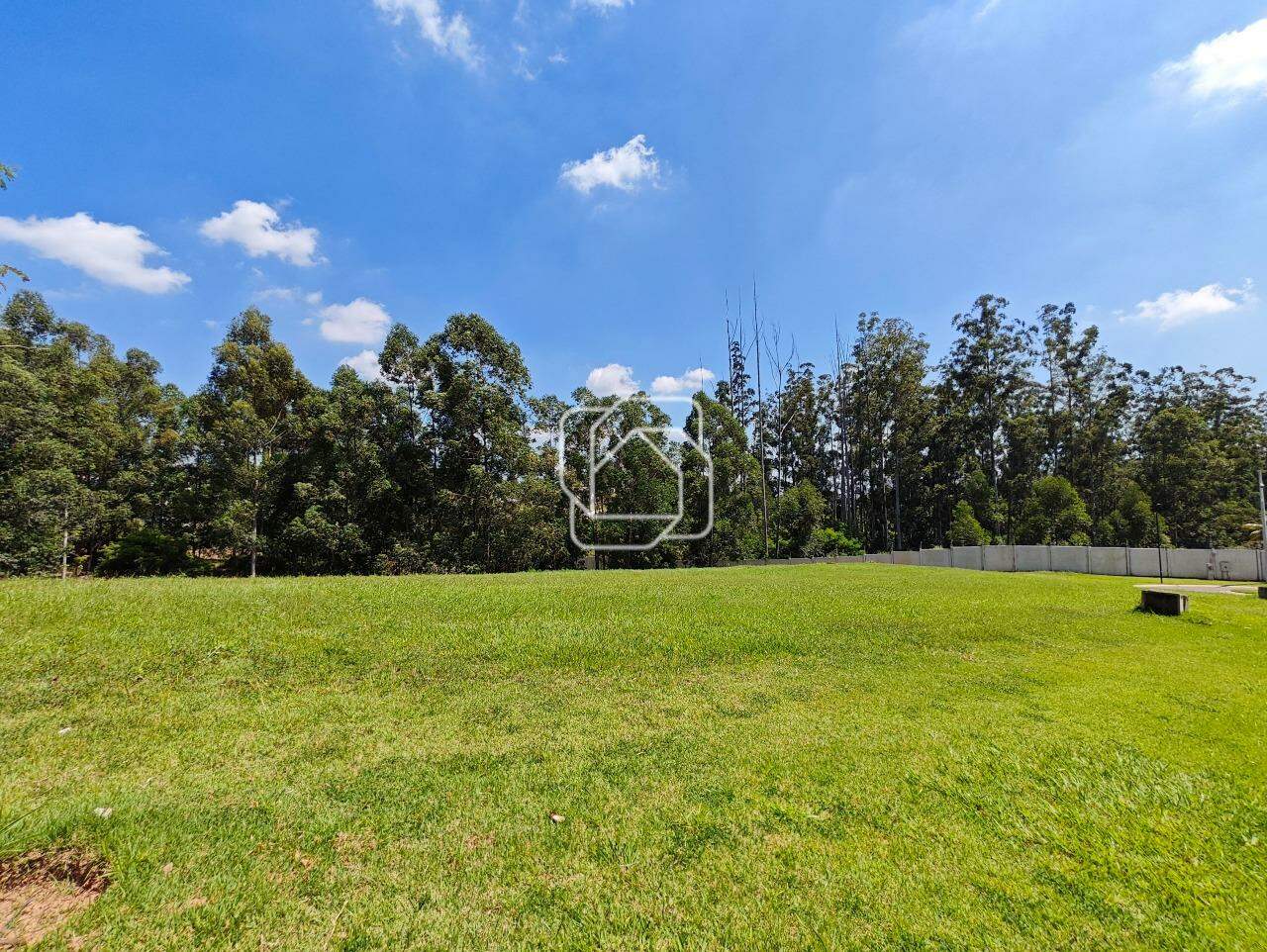 Terreno à venda em Indaiatuba - SP - Parque Villa dos Pinheiros: Visão geral do terreno