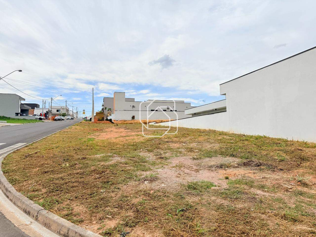Terreno à venda em Salto - SP - Residencial Costa das Areias II: 