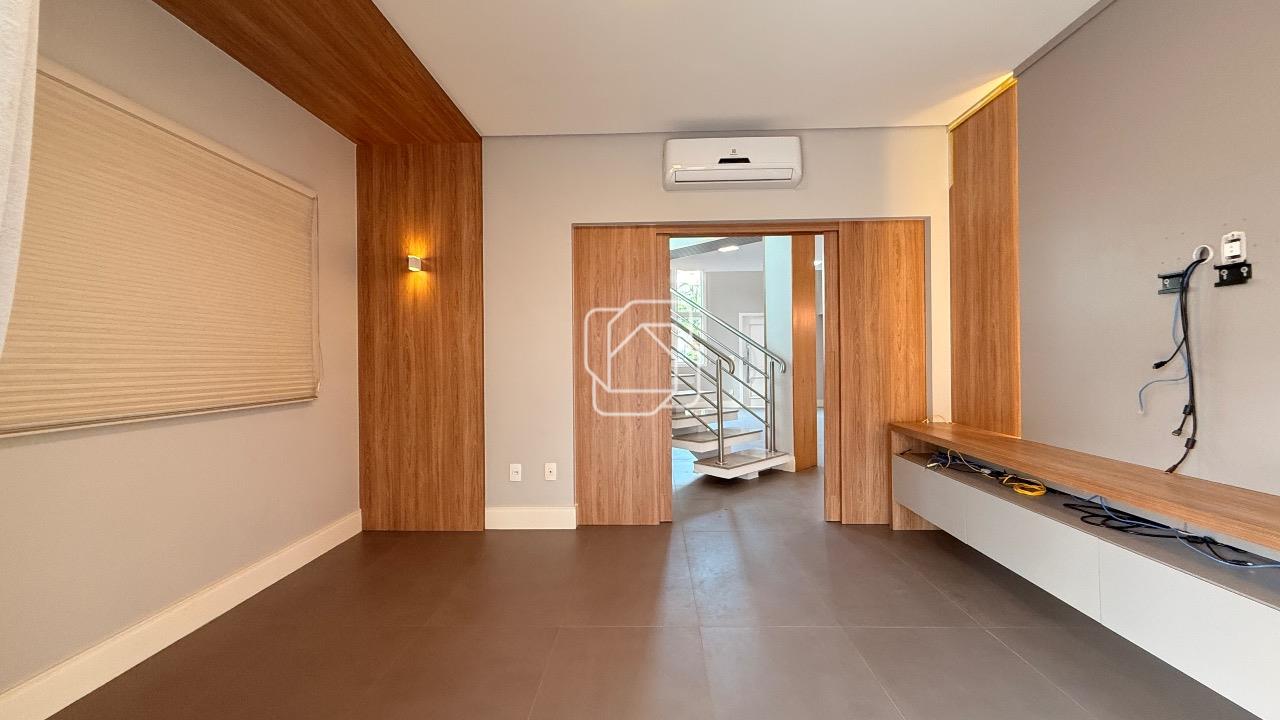 Casa de Condomínio à venda em Indaiatuba - SP - Jardim Villa Romana: Sala de TV