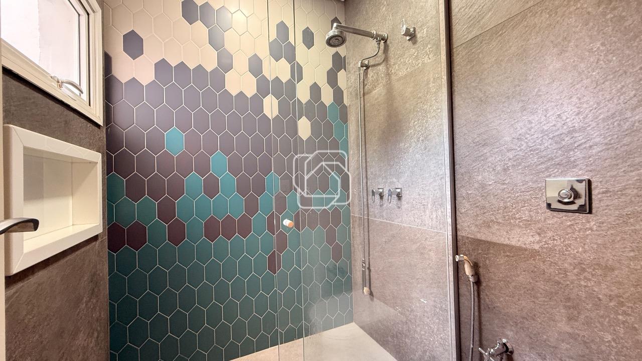 Casa de Condomínio à venda em Indaiatuba - SP - Jardim Villa Romana: Banheiro