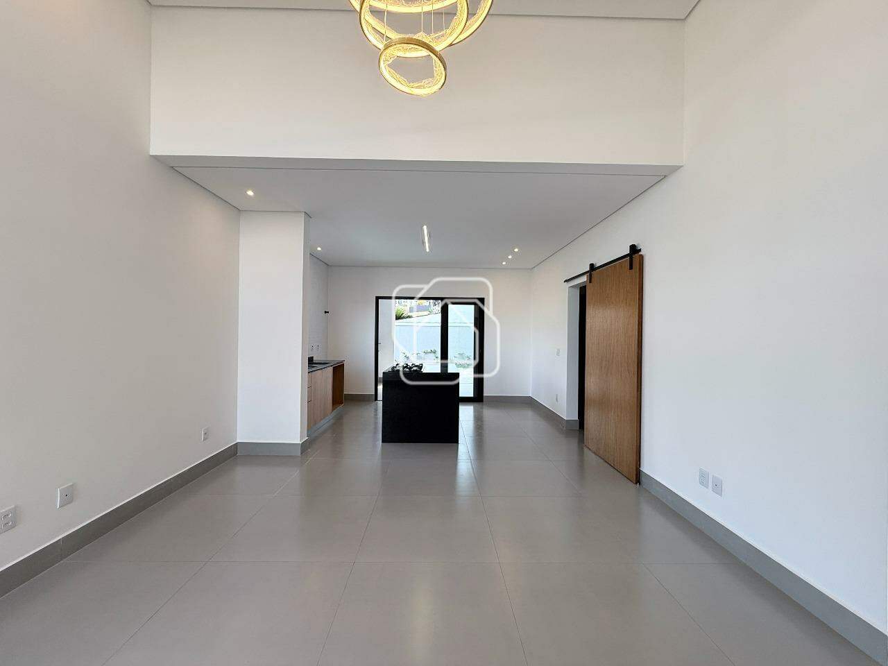 Casa de Condomínio à venda em Salto - SP - Reserva Central Parque: Área integrada
