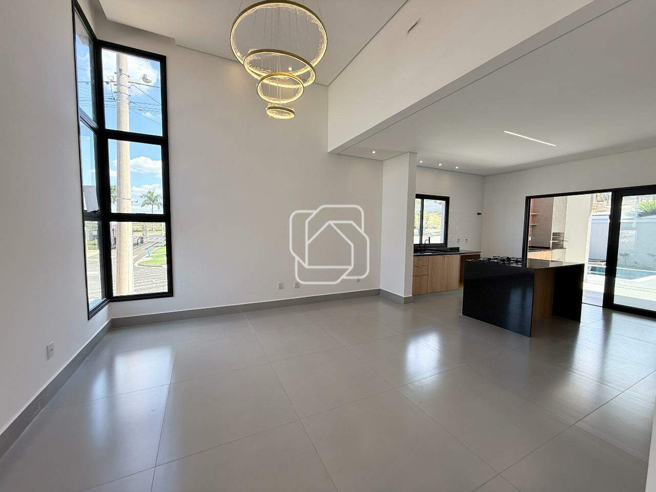 Casa de Condomínio à venda em Salto - SP - Reserva Central Parque: Área integrada